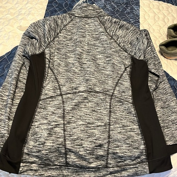 Tangerine brand ladies workout hoodie.  Size XXL - Picture 5 of 5